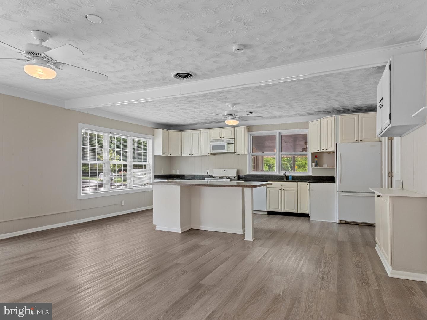 1413 Central Avenue E photo 13