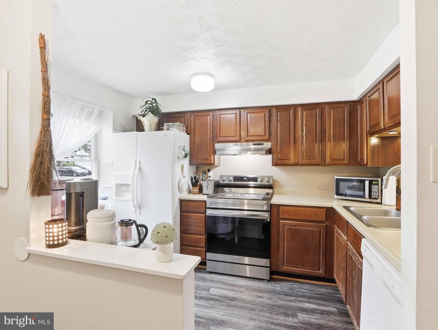 3652 Seaford Court photo 7