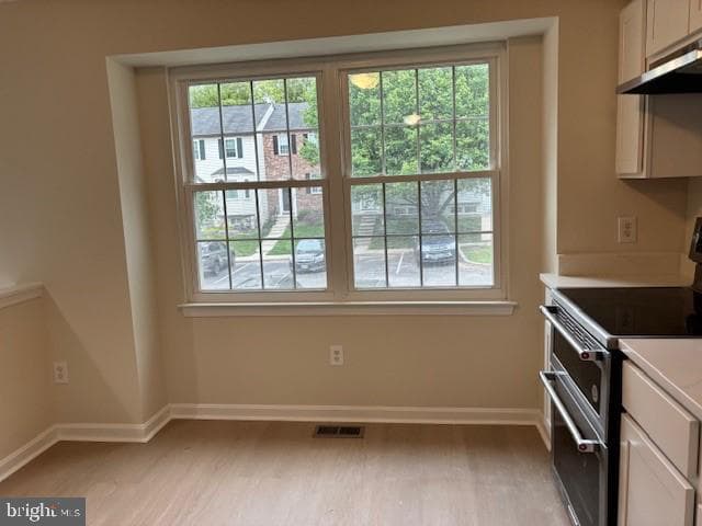 7910 Della Rosa Court photo 3