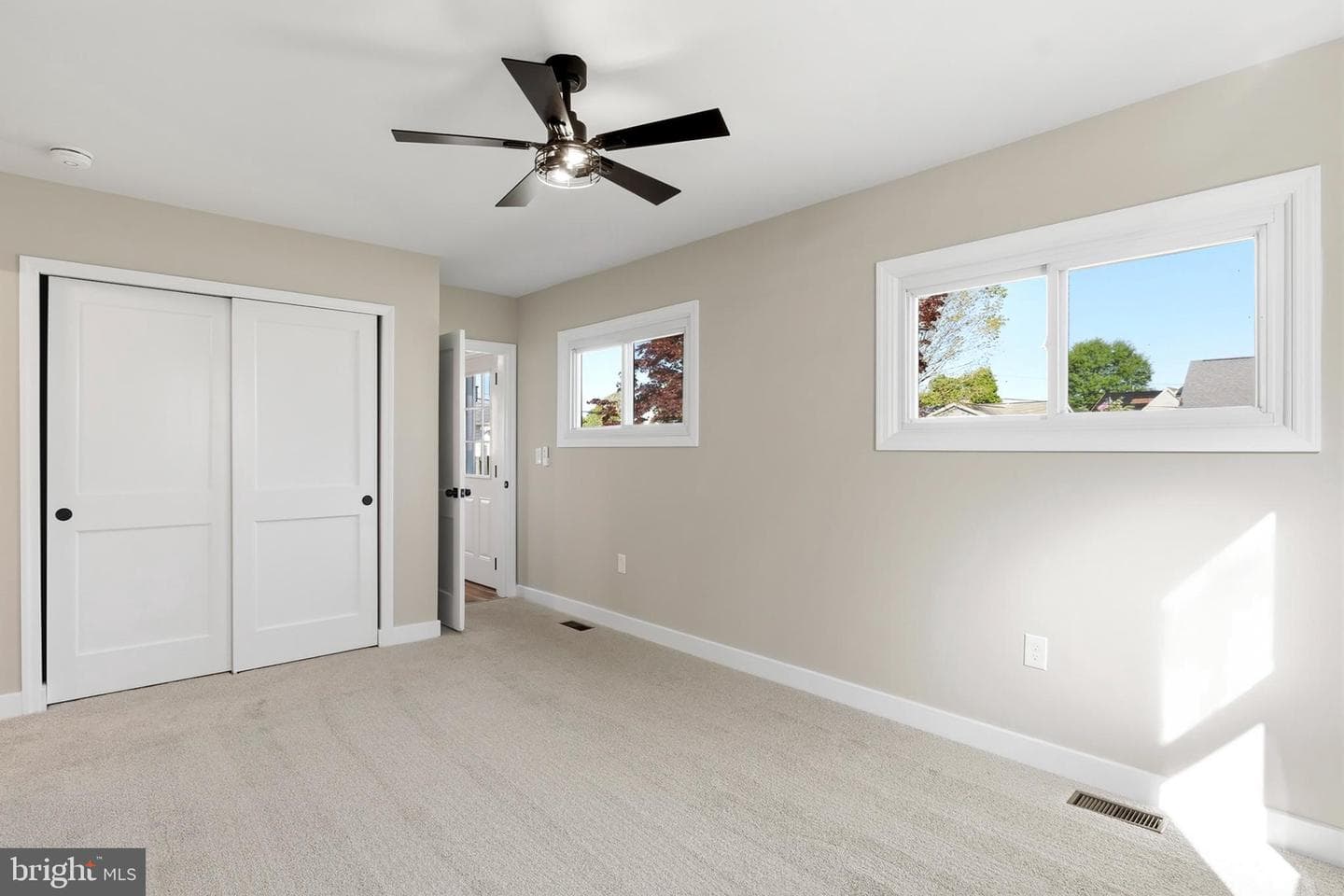 182 Lake Road photo 9