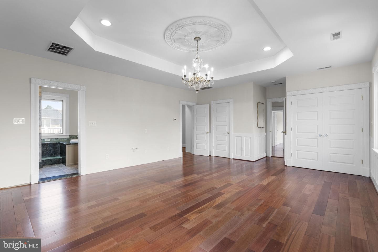 107 Monticello Ave photo 40