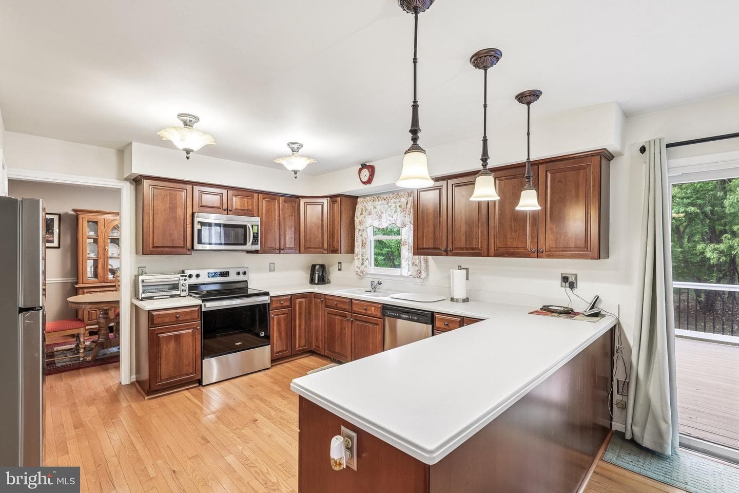 592 Eason Drive photo 9