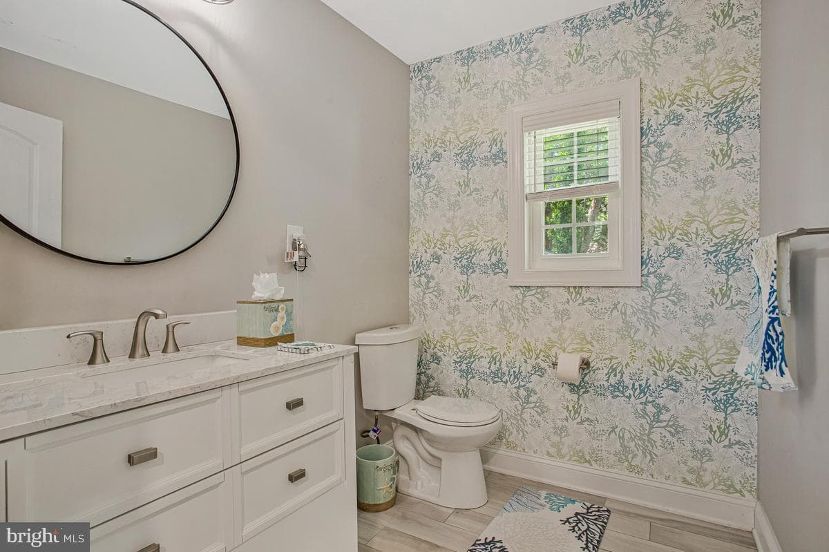 4912 Mariners Drive photo 18