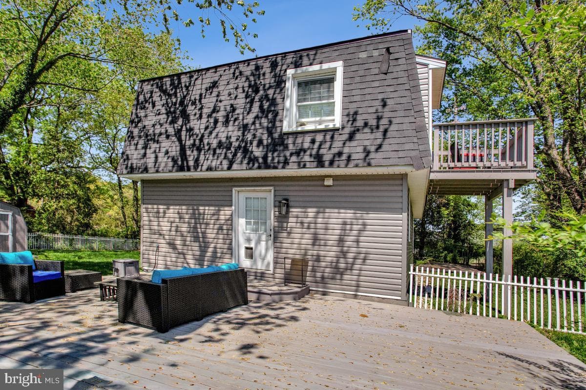 4912 Mariners Drive photo 23