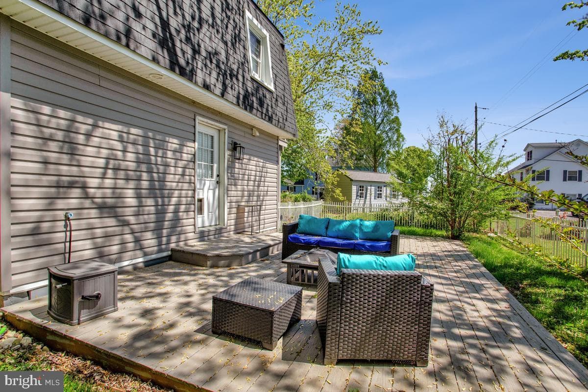 4912 Mariners Drive photo 27