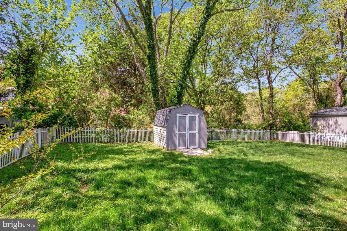4912 Mariners Drive photo 28