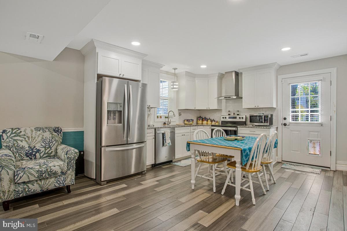 4912 Mariners Drive photo 6