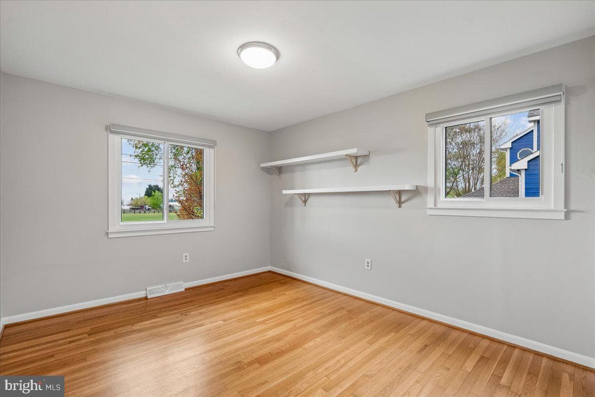 102 Green Spring Drive photo 24