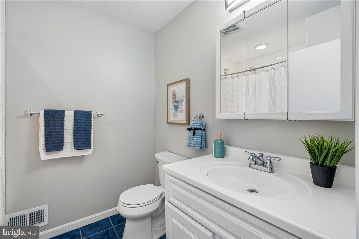 102 Green Spring Drive photo 28