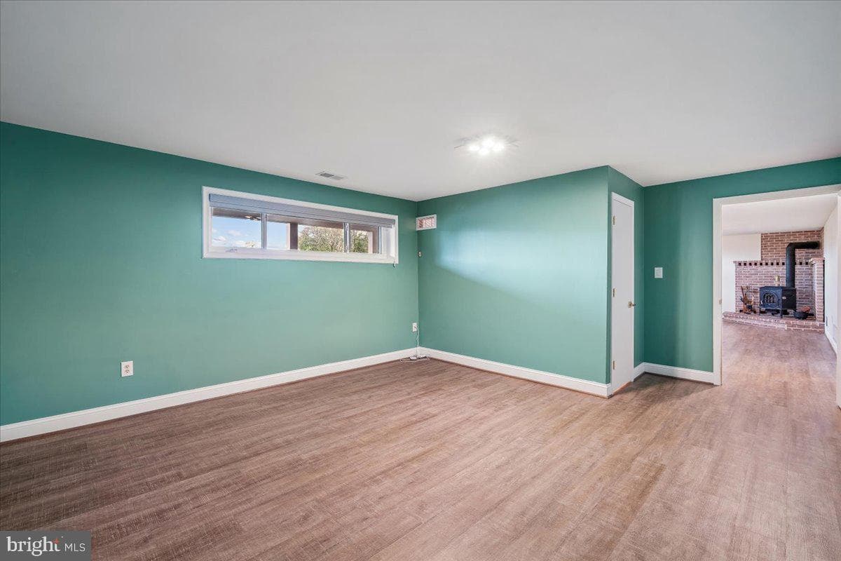 102 Green Spring Drive photo 32