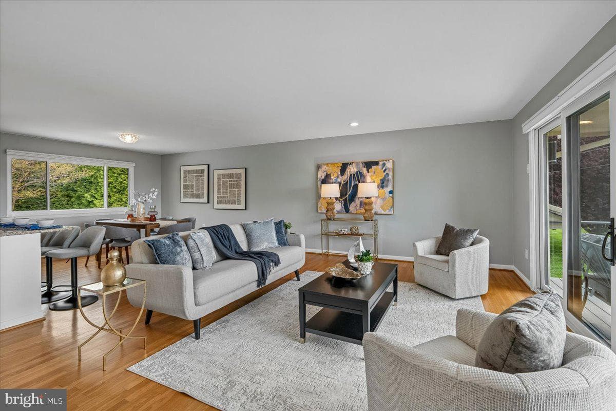102 Green Spring Drive photo 6