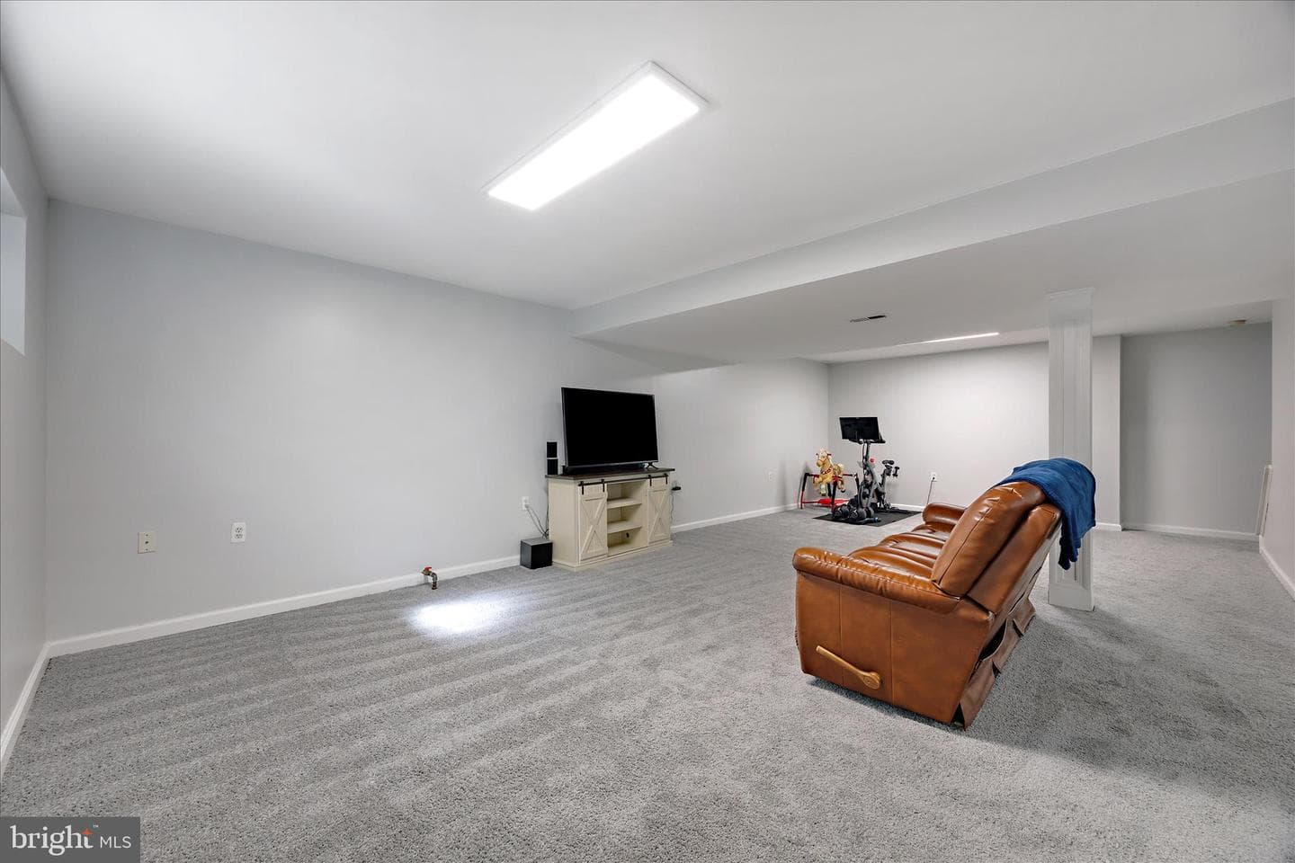 8111 Sagamore Way photo 30