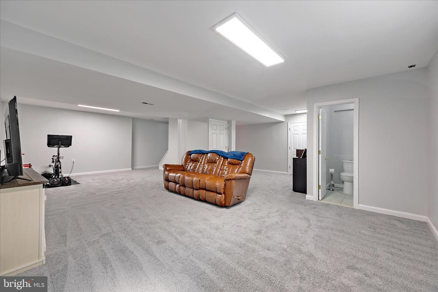 8111 Sagamore Way photo 31