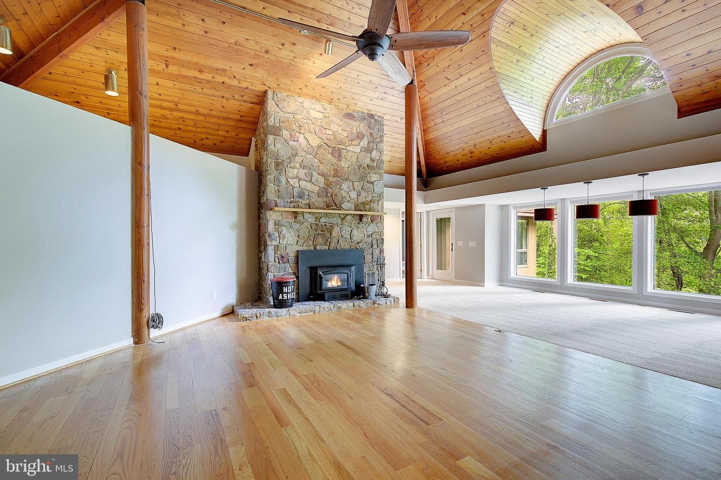 613 Woodsmans Way photo 17