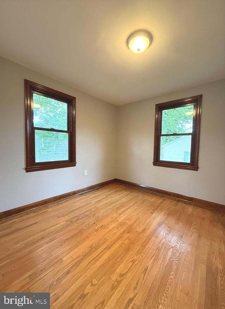312 Townsend Avenue photo 16