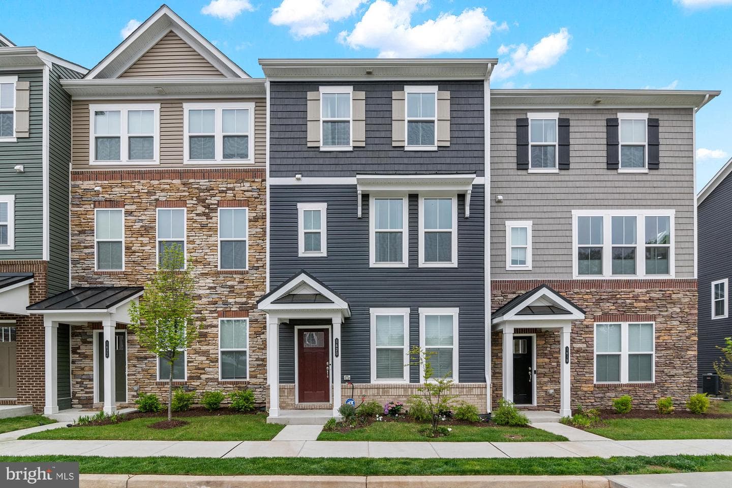 1620 Aster Lane, Hanover