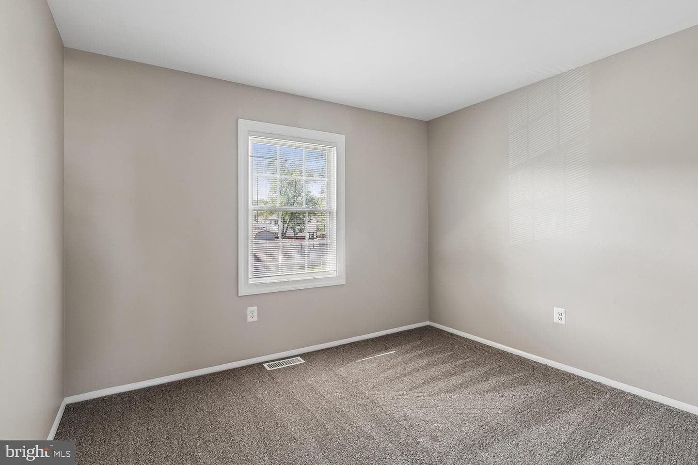 2423 Flowering Tree Lane photo 28