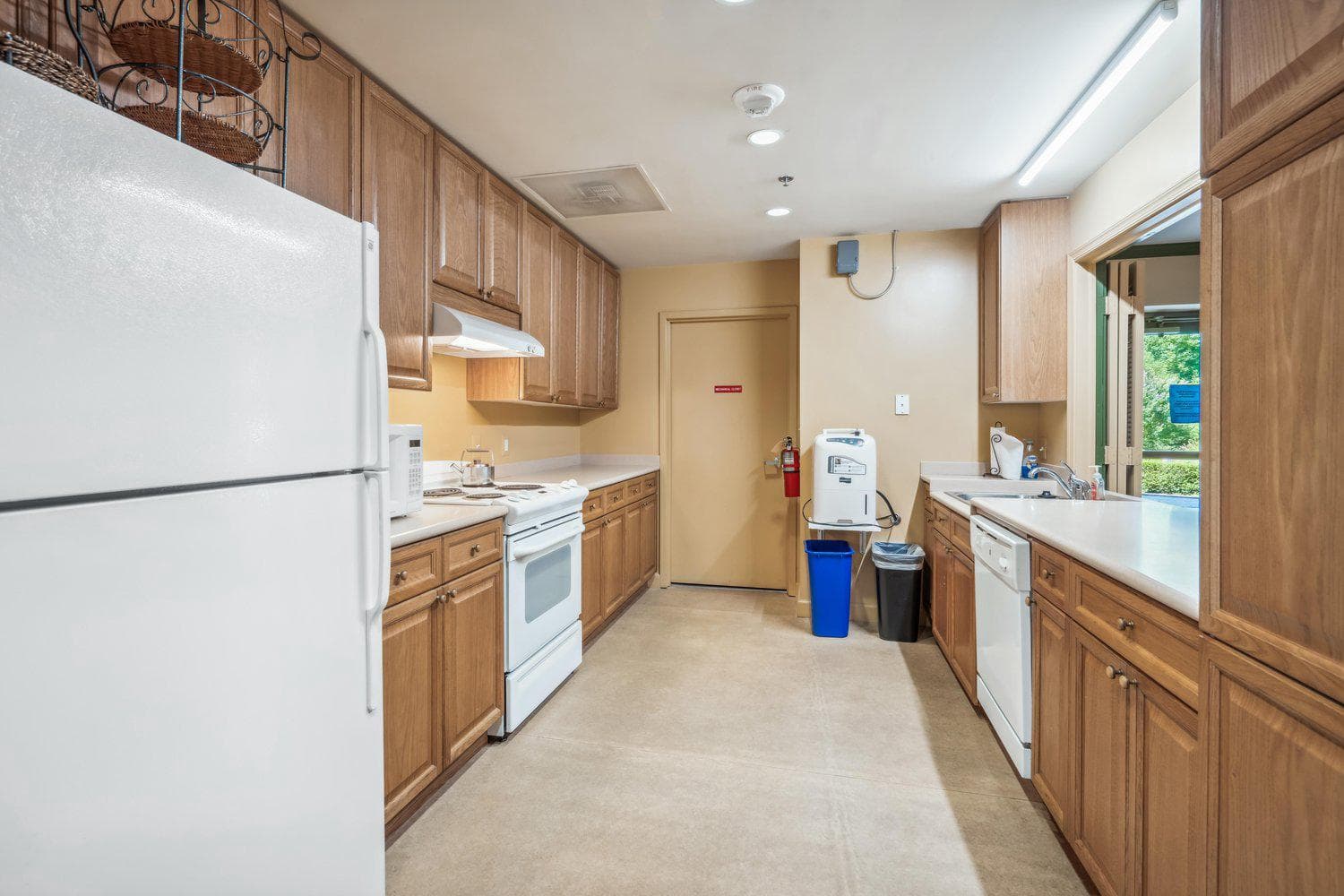 940 Astern Way #202 photo 33