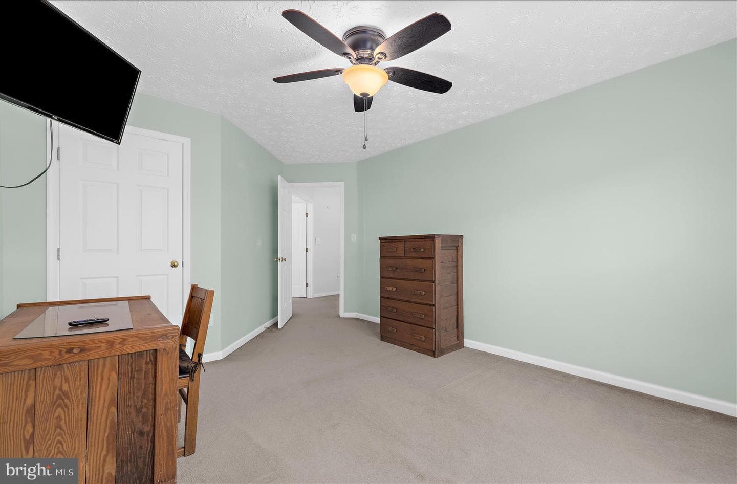 7906 Winterbrook Court photo 31