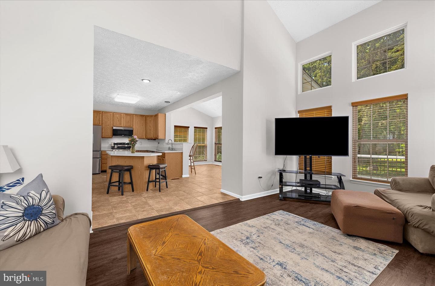 7906 Winterbrook Court photo 4