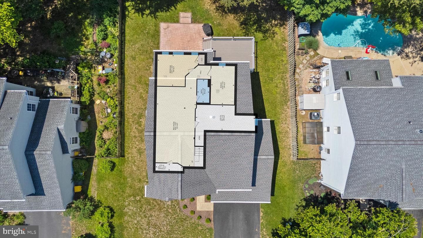 7906 Winterbrook Court photo 47