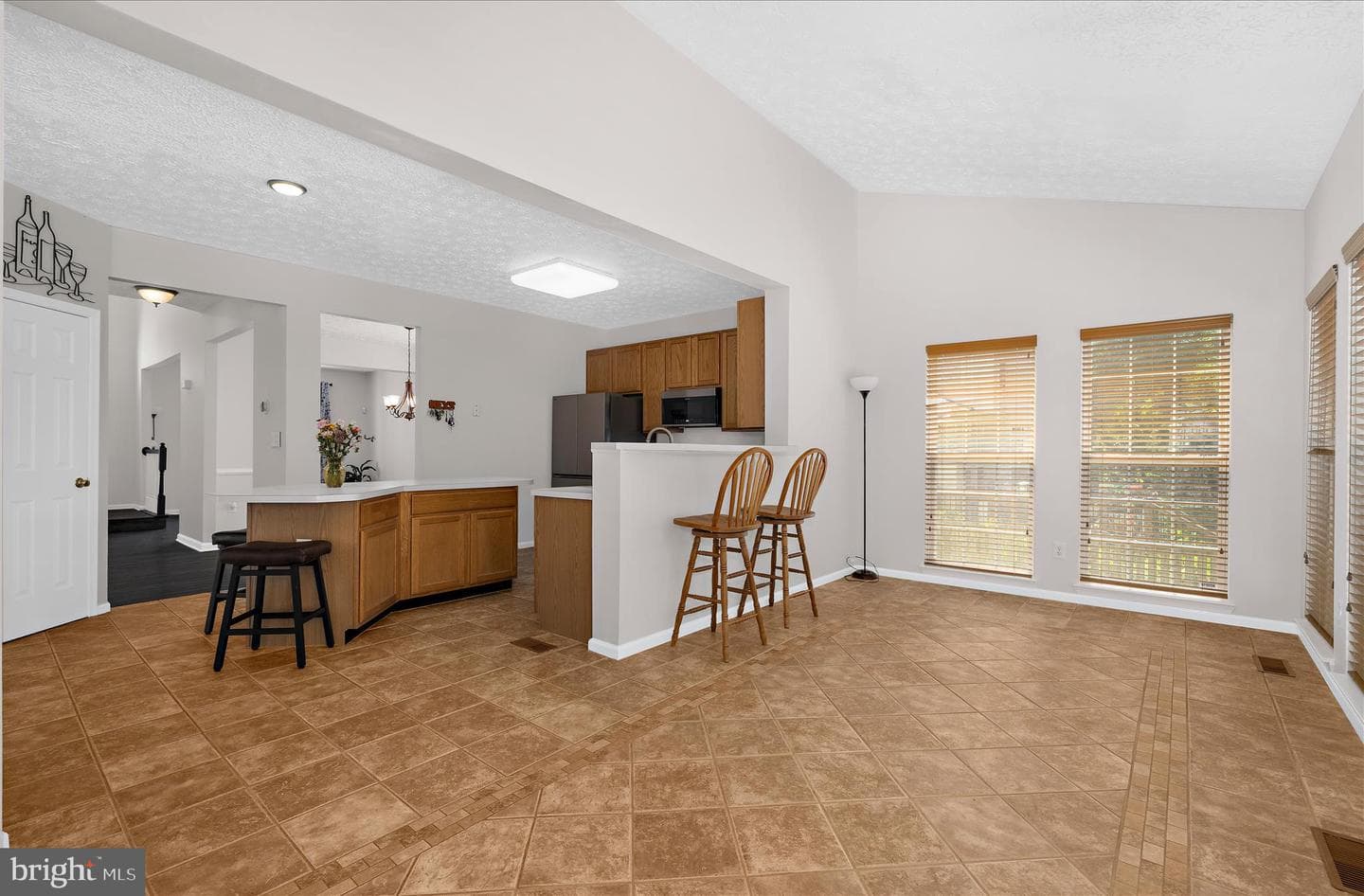7906 Winterbrook Court photo 8