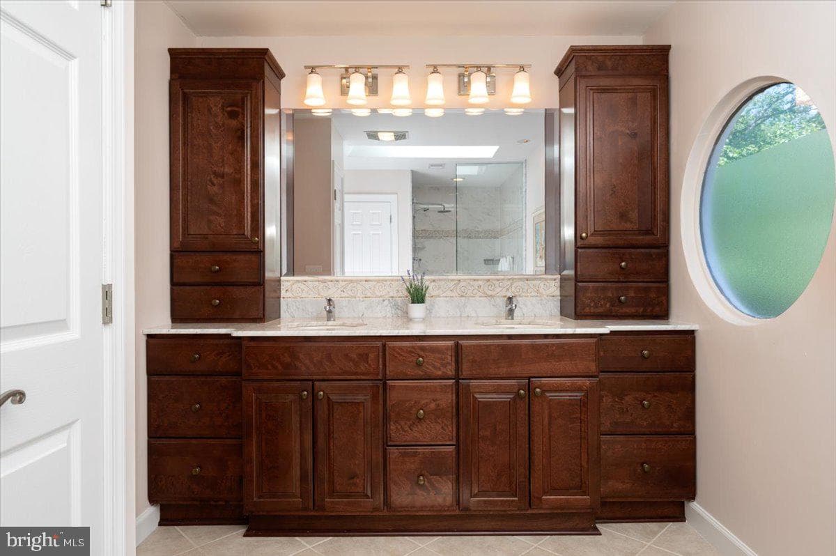 534 Post Oak Road photo 40