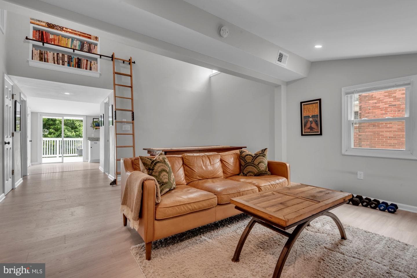 1623 Riverdale Drive photo 3