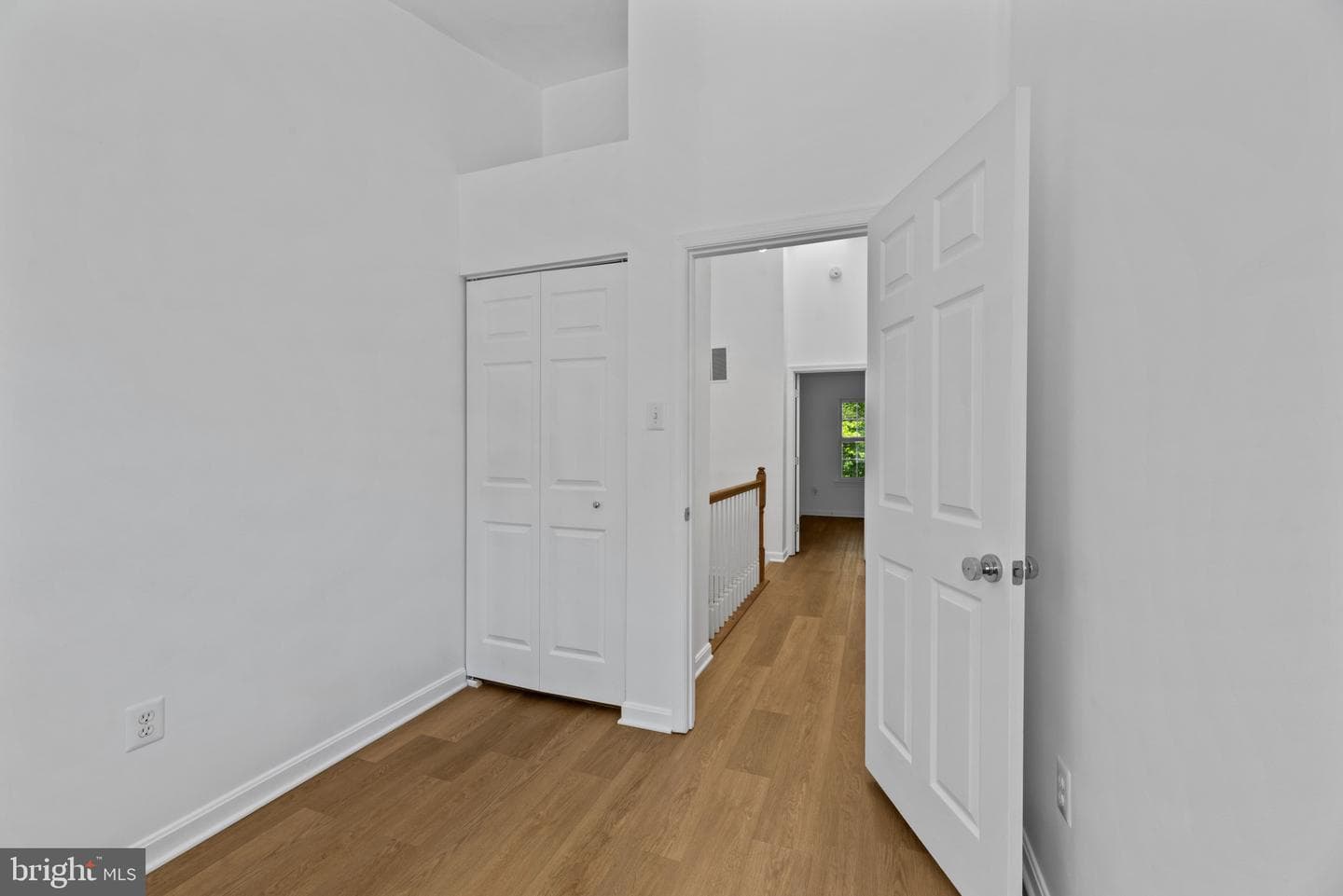 1457 Falcon Nest Court photo 18