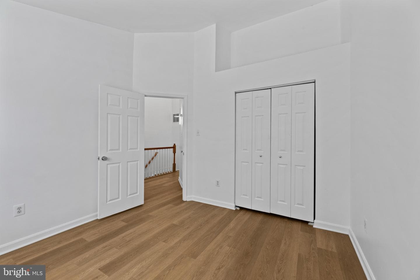 1457 Falcon Nest Court photo 24