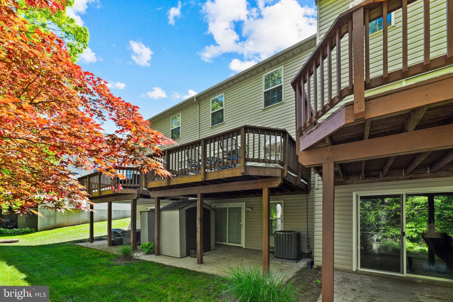1457 Falcon Nest Court photo 35