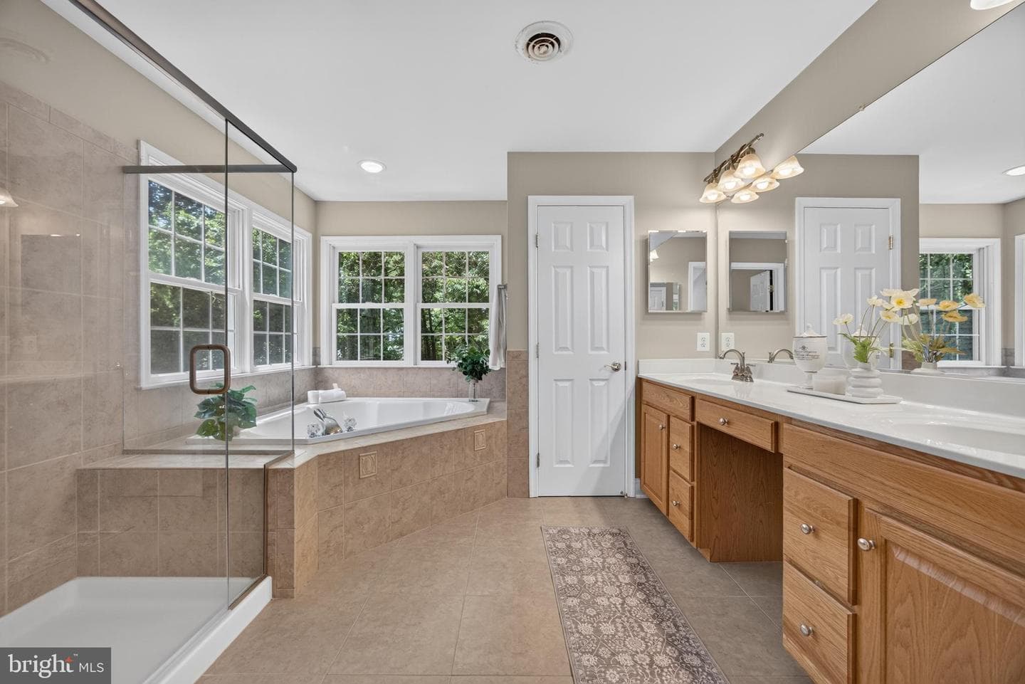 1340 Bluegrass Way photo 35