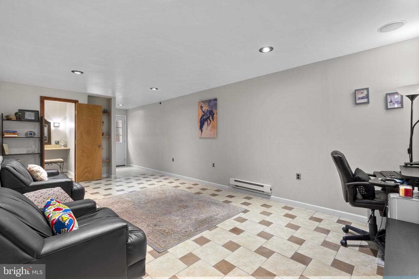 8057 Mayer Avenue photo 20