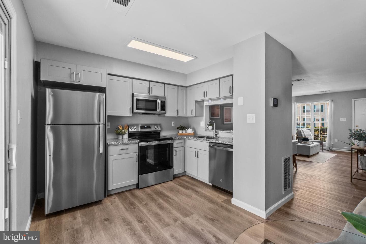 547 Dahlgreen Road photo 5
