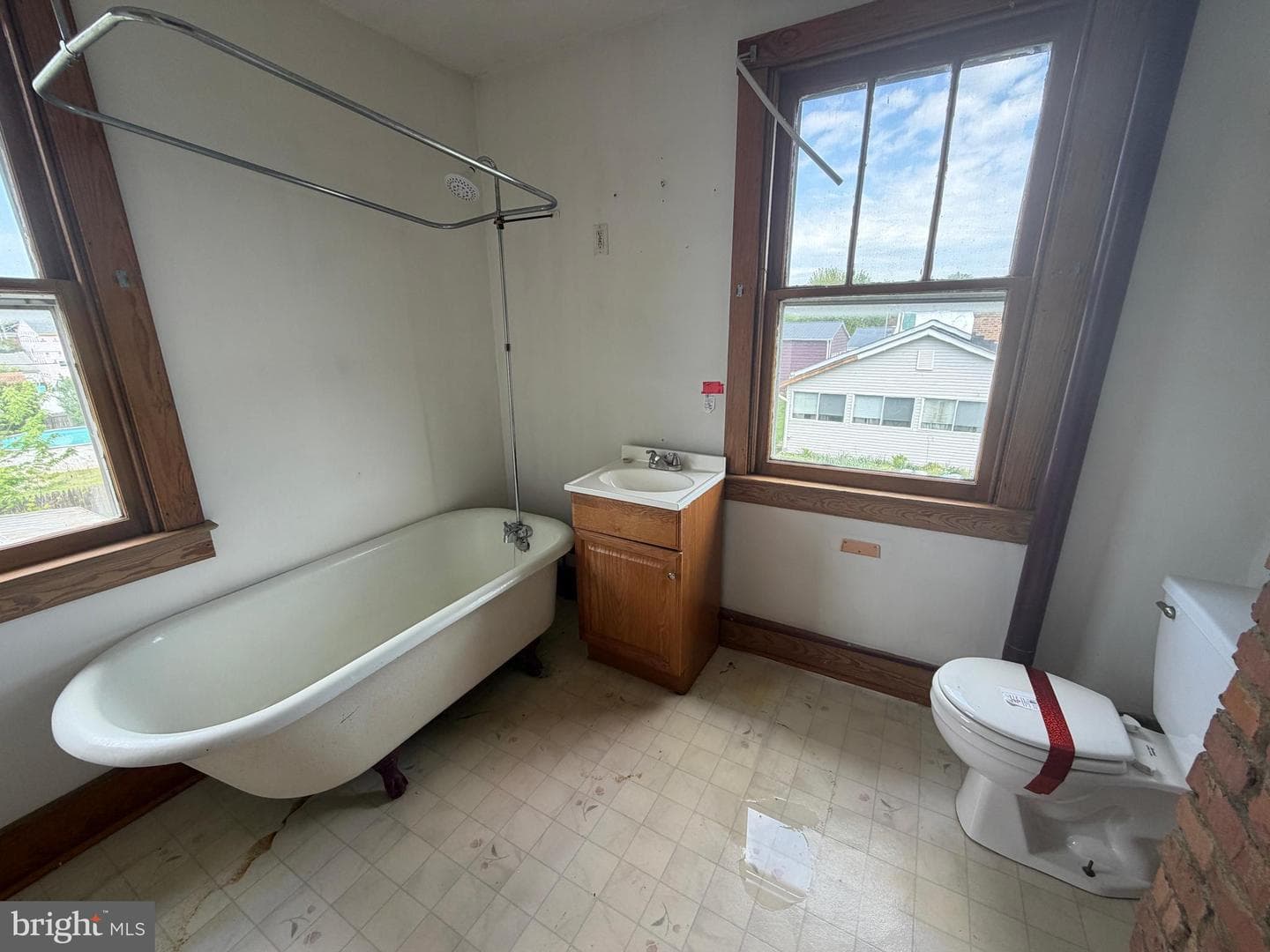 636 Holy Cross Road photo 10