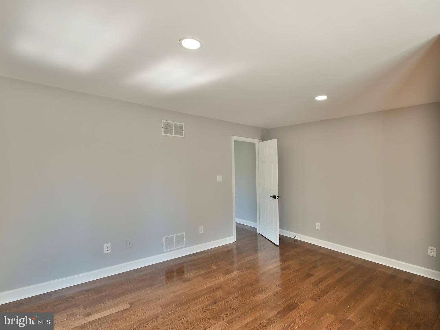 8139 Windmill Court photo 22