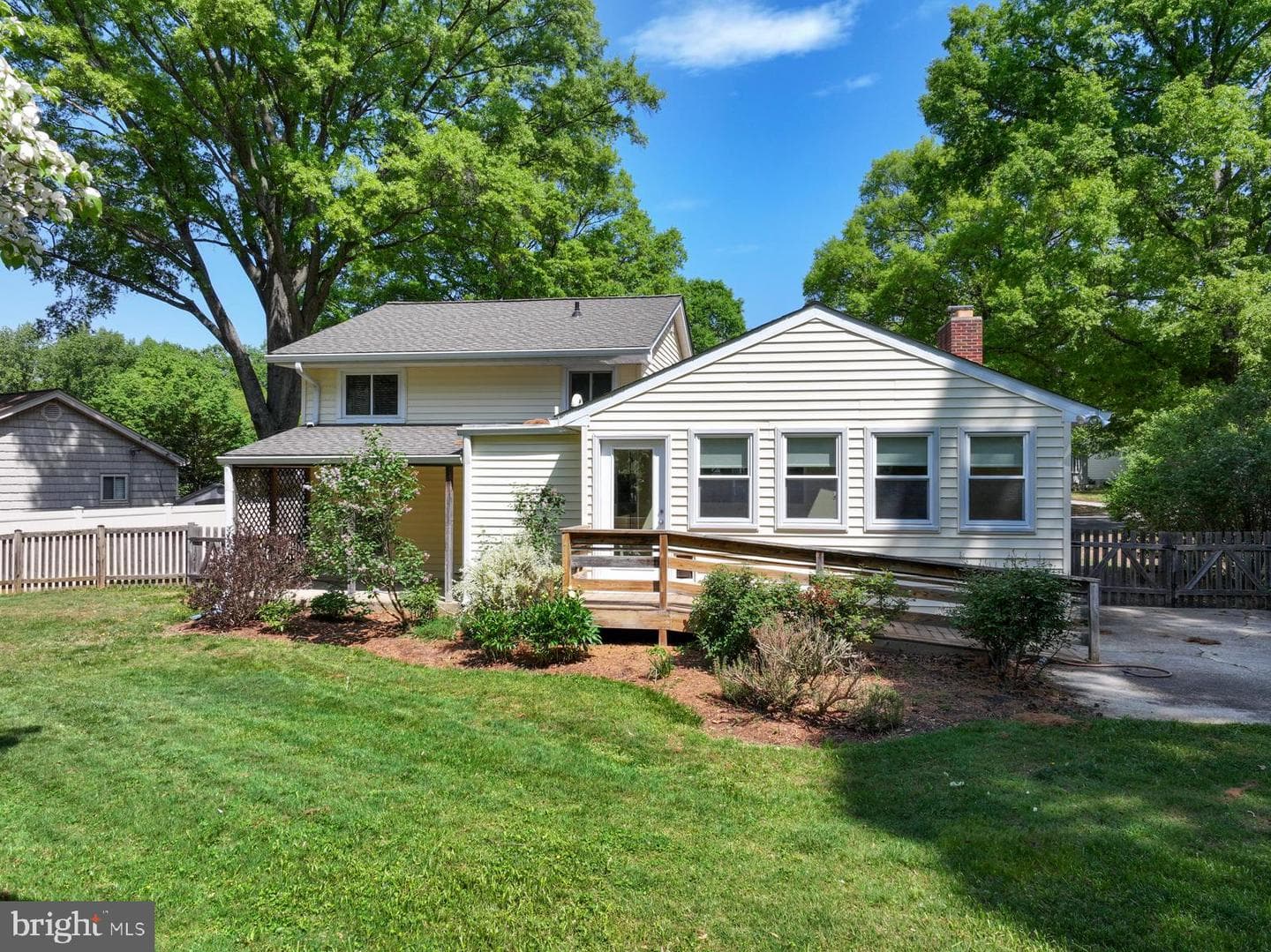 103 Wainwright Drive photo 3