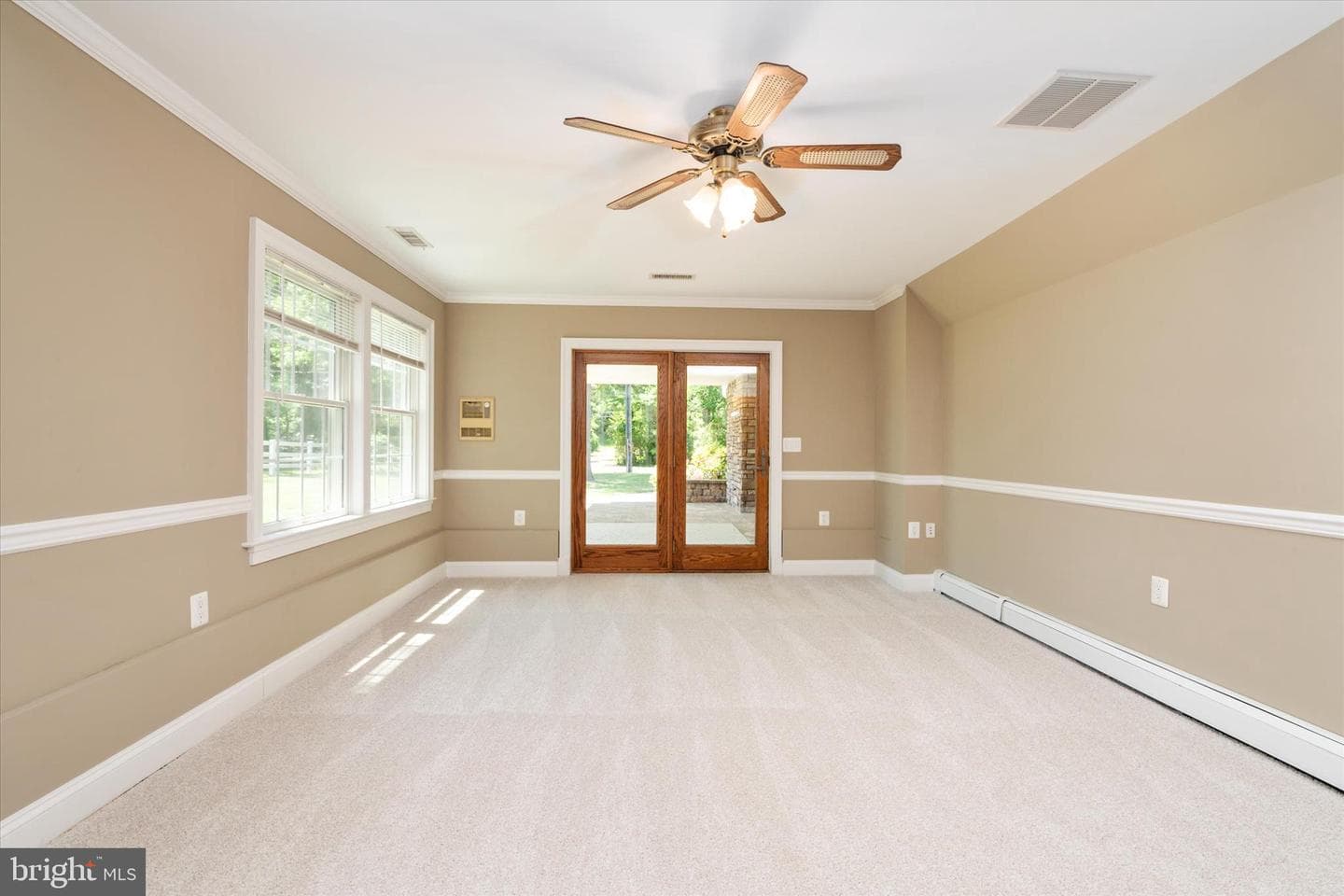 401 Beach Drive photo 36