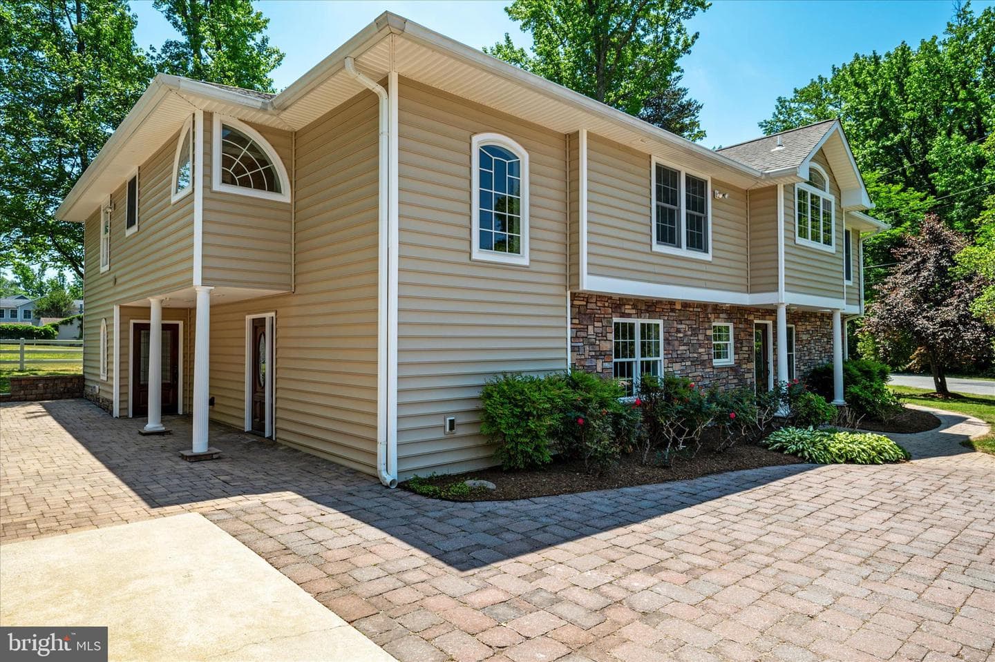 401 Beach Drive photo 50