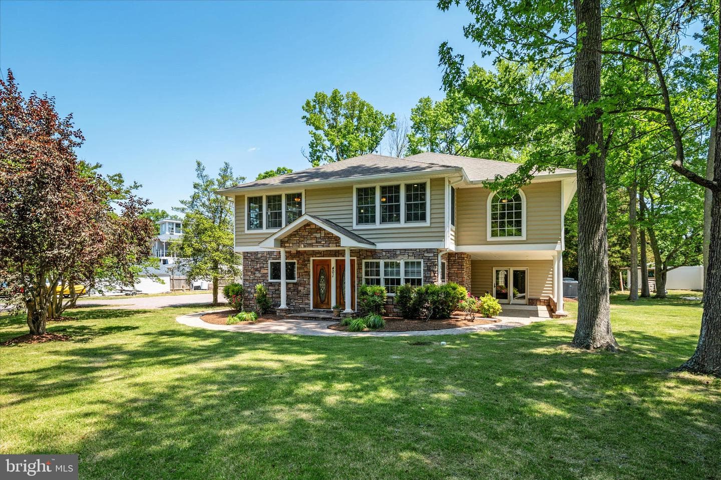 401 Beach Drive photo 52
