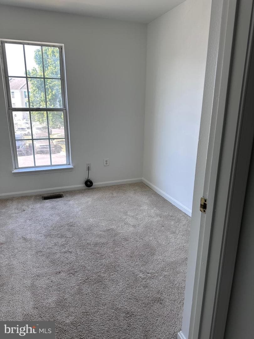 650 Sprite Way photo 11