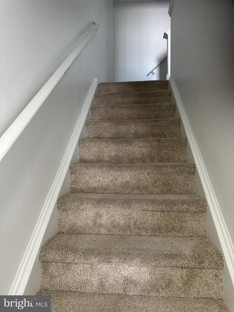 650 Sprite Way photo 3