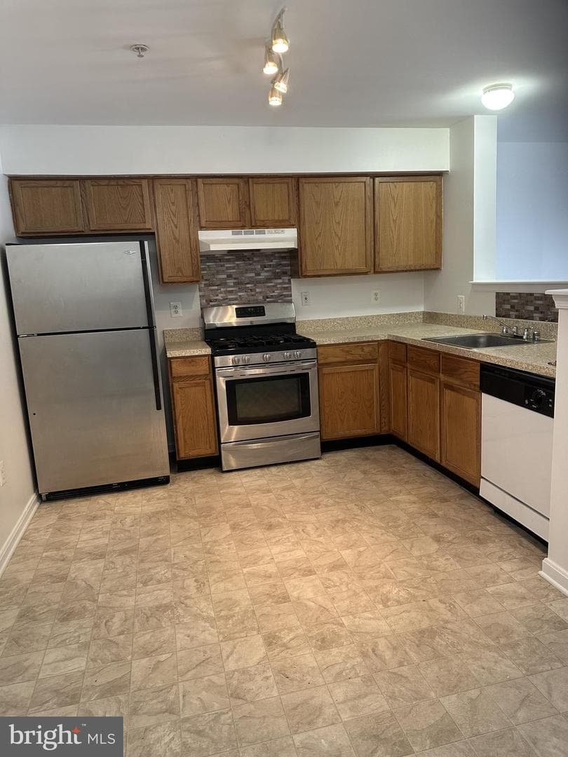 650 Sprite Way photo 6