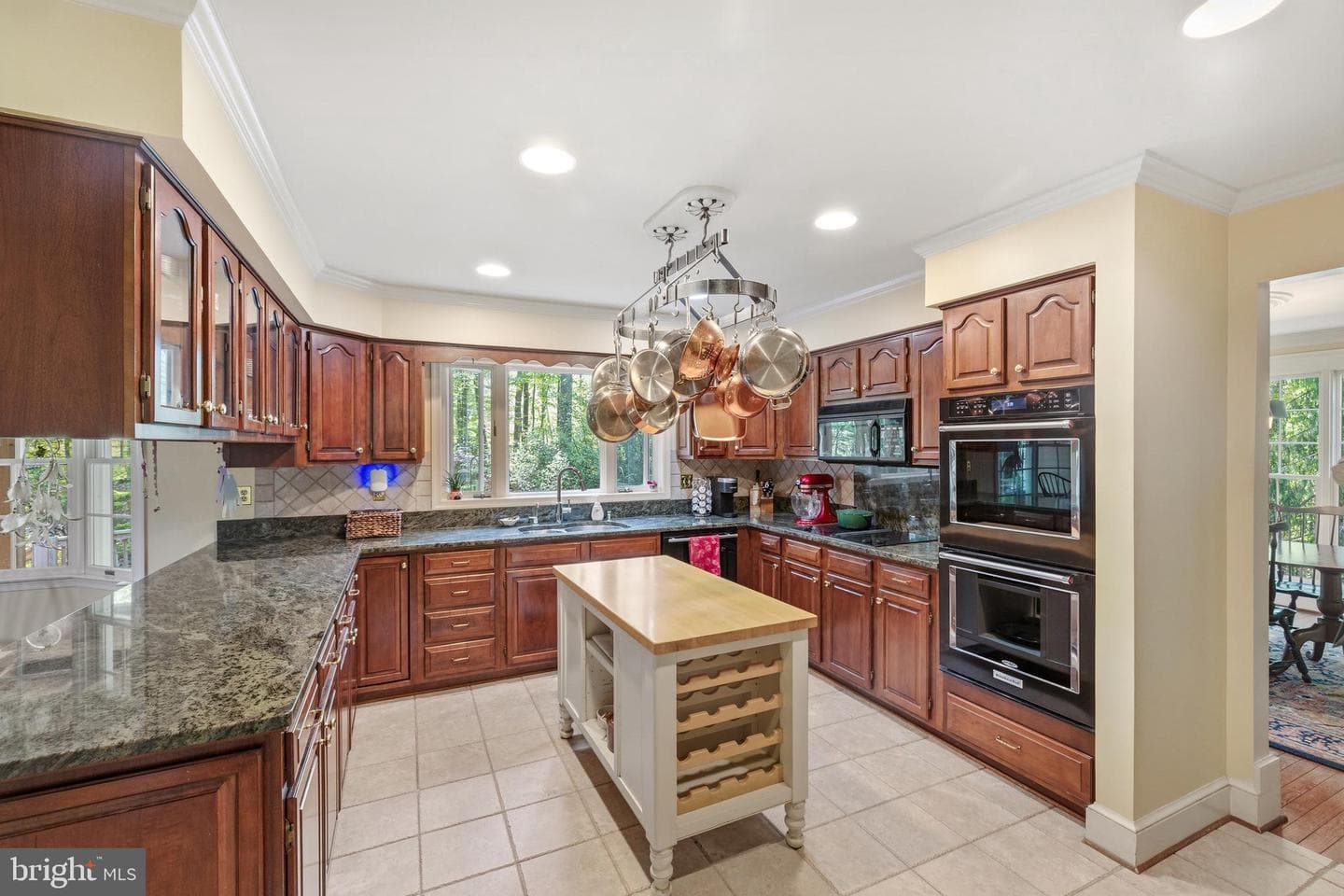 1812 Crosspointe Drive photo 15