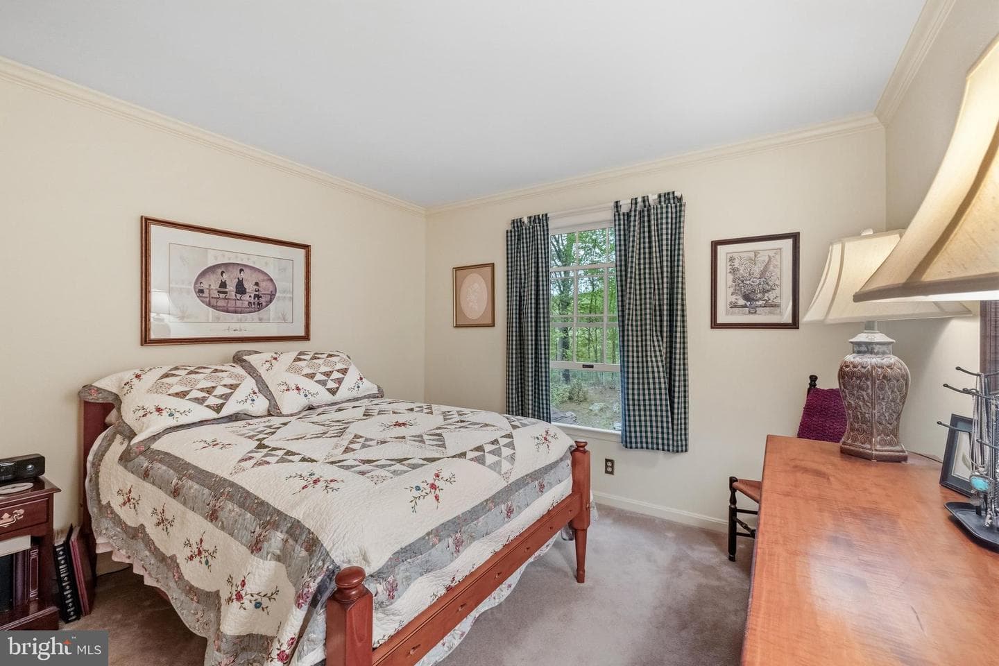 1812 Crosspointe Drive photo 32