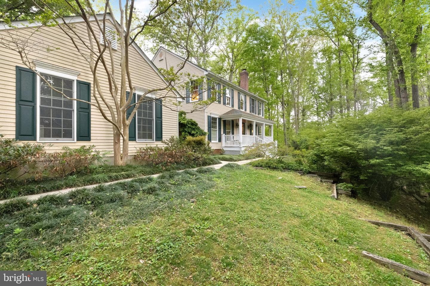 1812 Crosspointe Drive photo 4