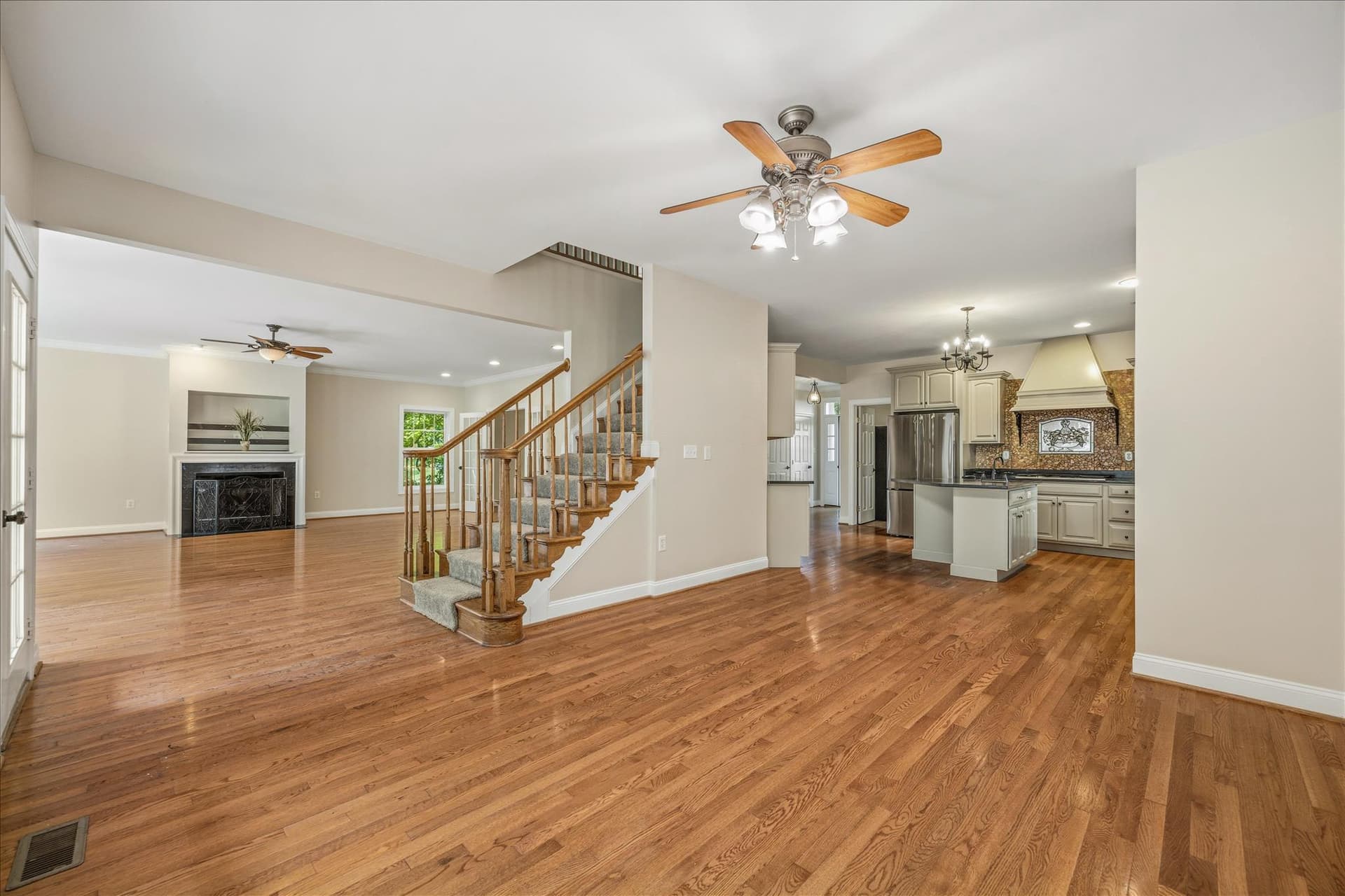 262 Capote Ct E photo 17