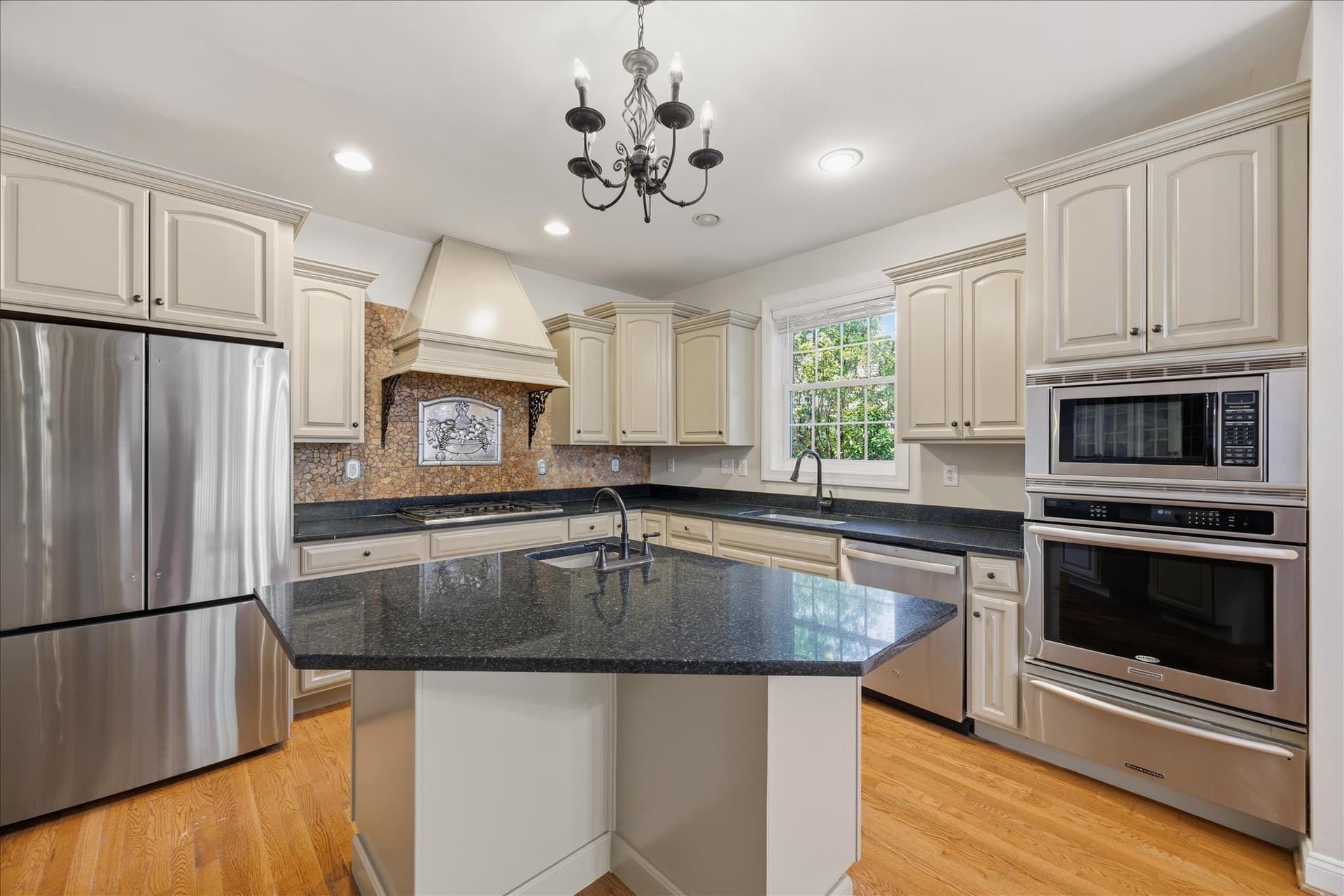 262 Capote Ct E photo 18