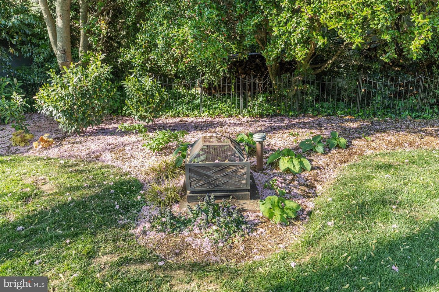 4 Chase Road photo 43