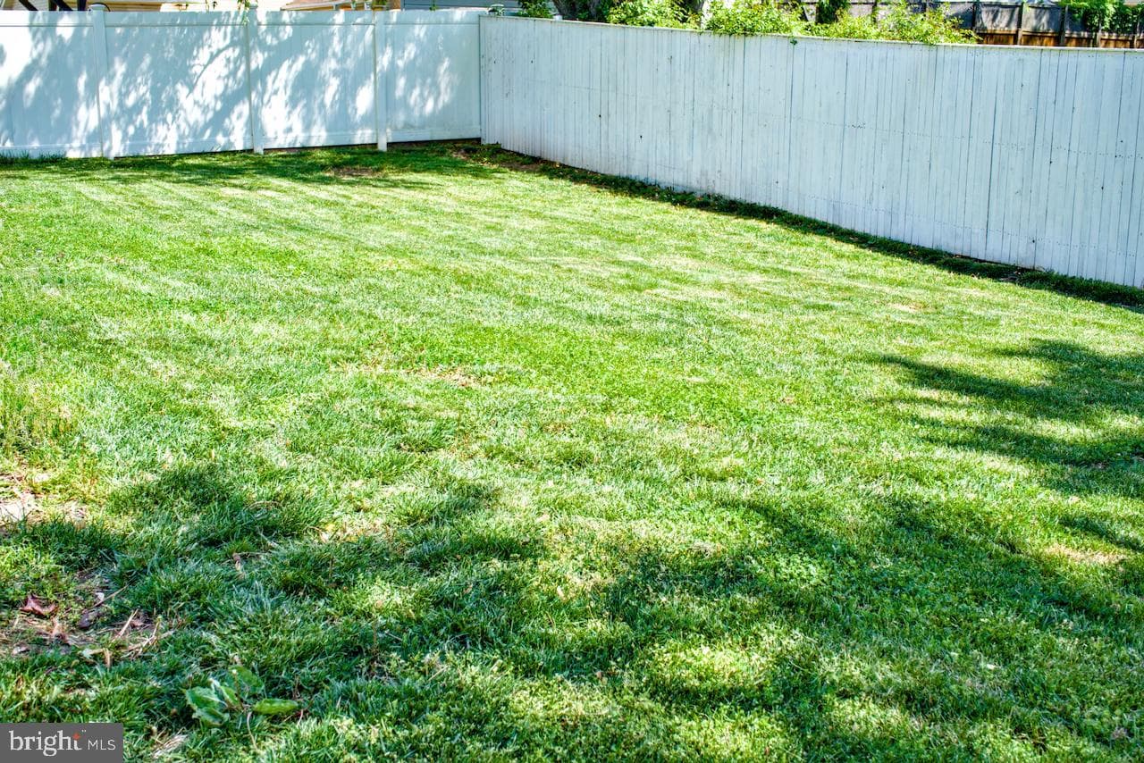 2504 Symphony Lane photo 36